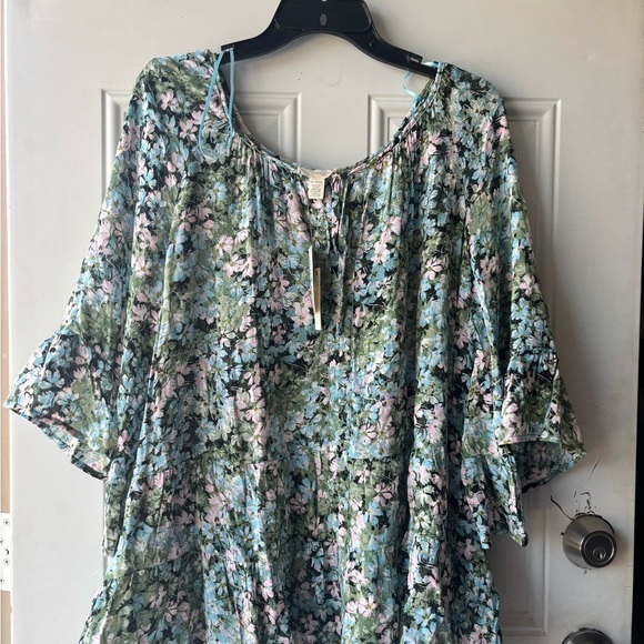 CUPIO BLUS Tops - Floral Print Women's Blouse in Green